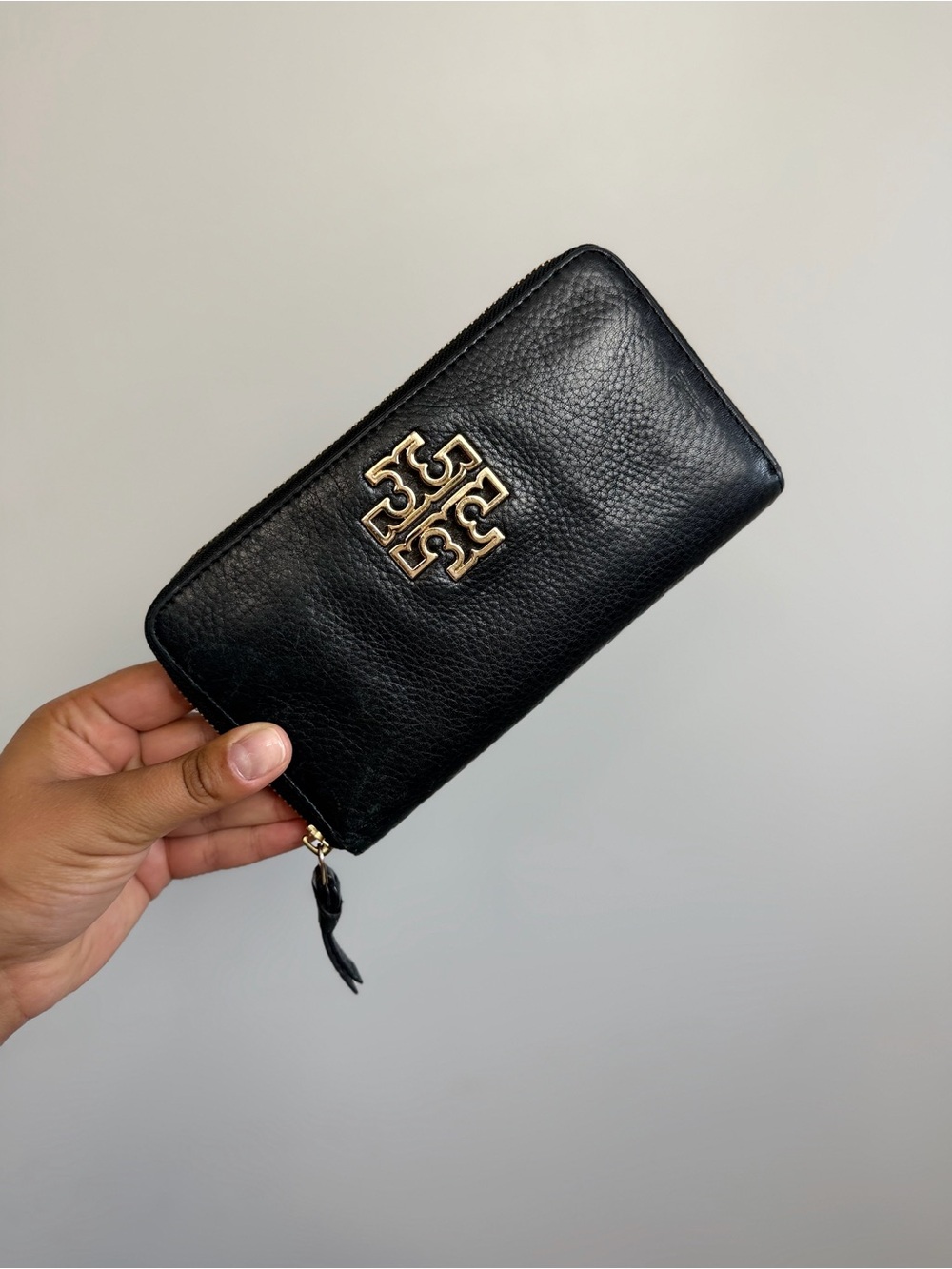 Tory Burch Black Leather Zip Card Wallet with Gold Logo